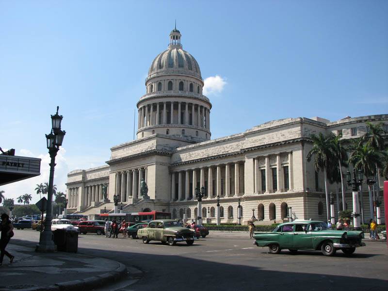 www.google.com/url?sa=i&source=images&cd=&cad=rja&uact=8&ved=2ahUKEwiuoeT_ua_hAhVvD7kGHRLRDfIQjRx6BAgBEAU&url=https%3A%2F%2Fwww.visitarcuba.org%2Fque-ver-en-la-habana&psig=AOvVaw0ypW5W--1Om8kfvary3ItY&ust=1554227229976880